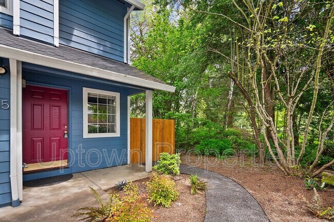 Photo - 6133 SE Frances St Unit 6135