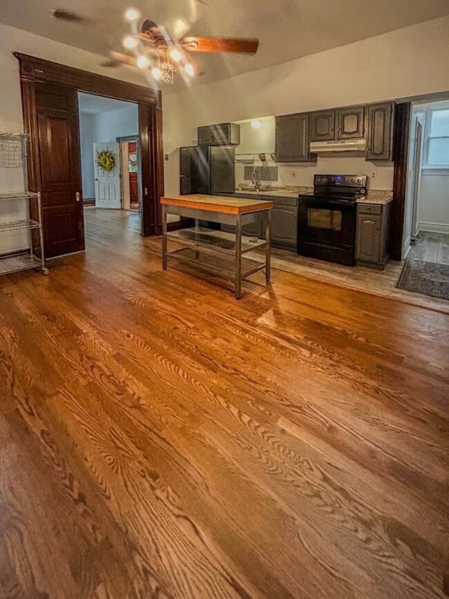 Photo - 611 Park Ave Unit 611 Park