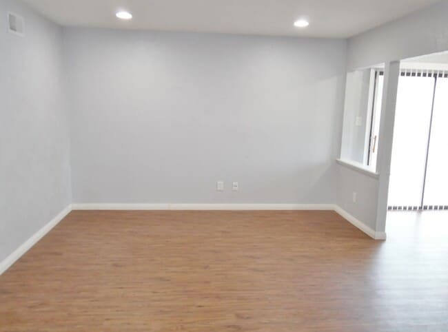 Photo - RECENTLY REMODELED, FRESHLY PAINTED HOME IN NORTHEAST FORT WORTH