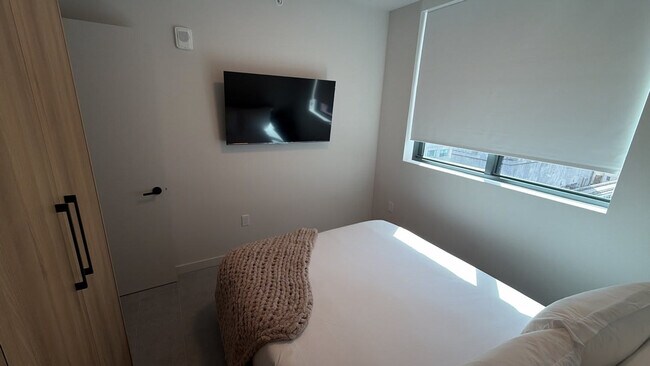 Photo - 121 NE 5th St Unit SI FL32-ID1502196P