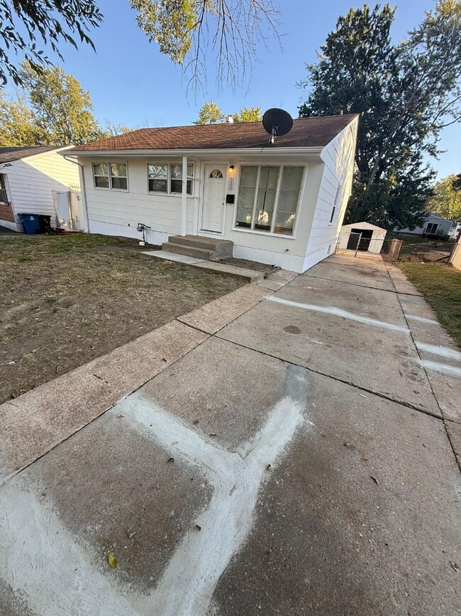Photo - Beautiful 4-Bedroom Home for Rent in St. L...
