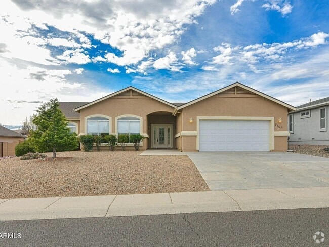 Building Photo - Spacious 3BR/2BTH House in Prescott Valley