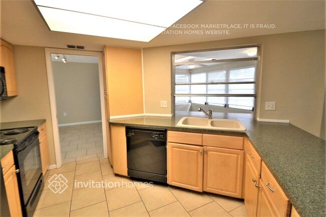 Photo - 7690 Innis Ct N