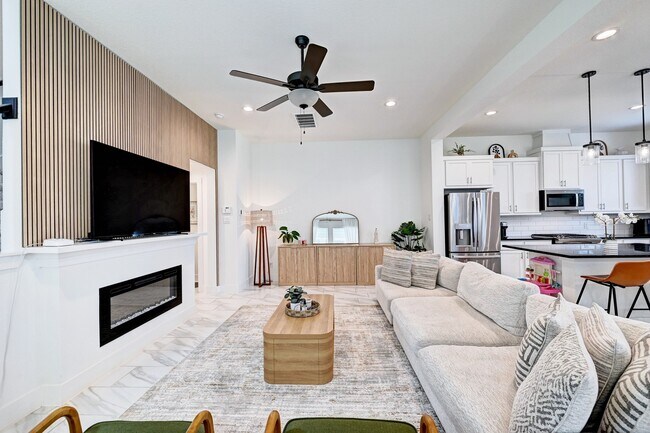 Photo - 1523 Cathedral Bend Drive