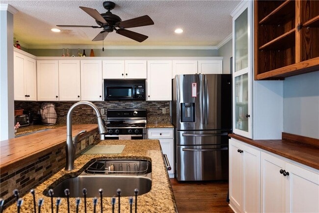 Photo - 5013 Riverside Dr