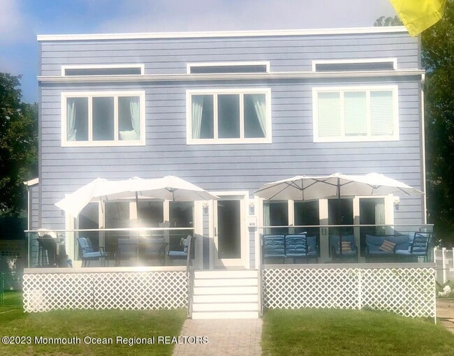 Photo - 410 Burlington Ave