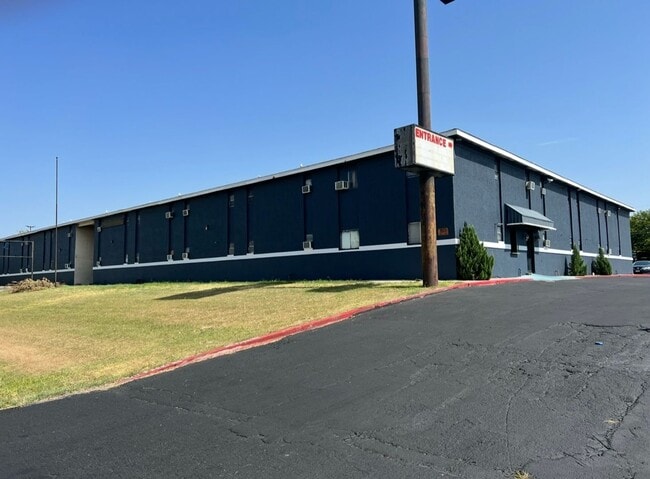 Photo - Conveniently Located Studio with ALL Utilities INCLUDED Unidad 222 B