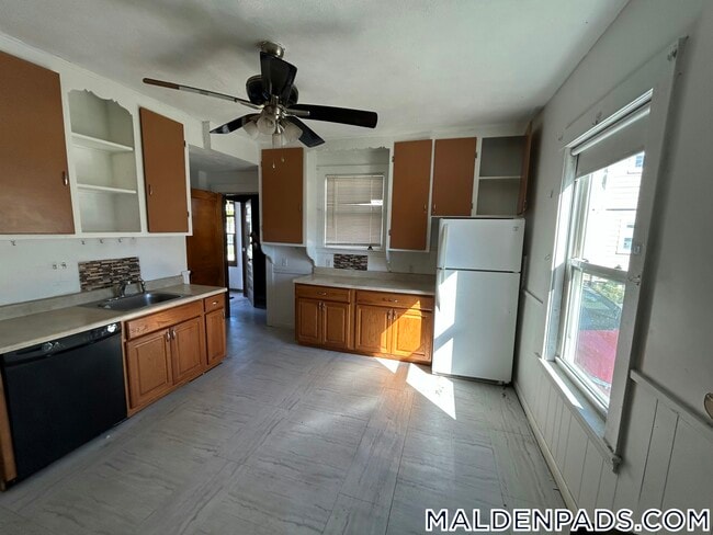 Photo - 159 Main St Unit 1