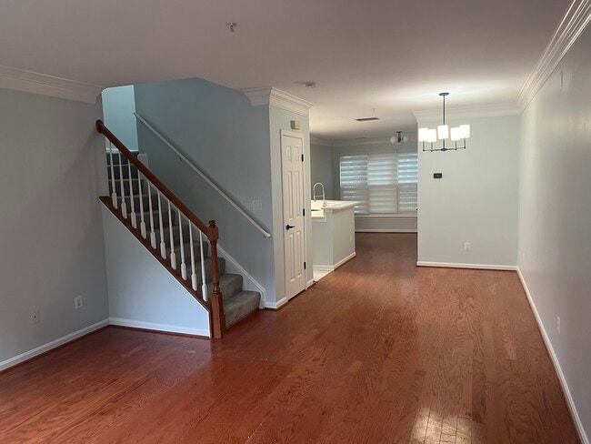 Building Photo - 7011 Metropolitan Pl Rental