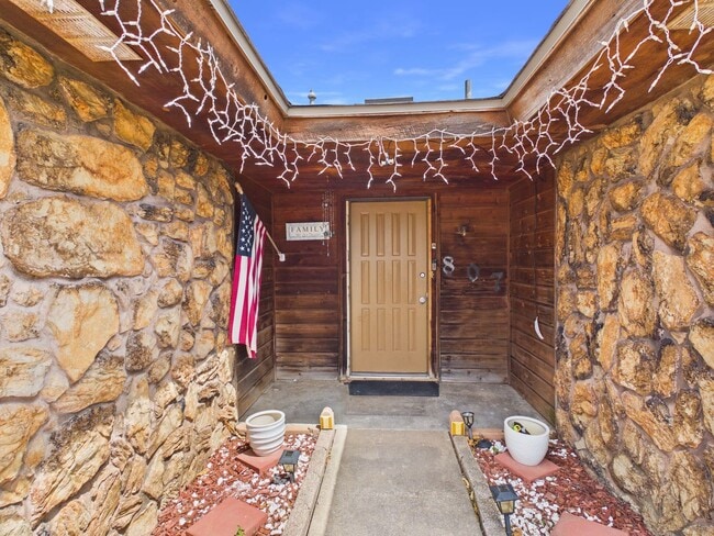 Photo - 807 NW 68th St
