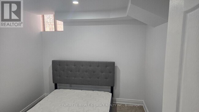 Photo - 53 Larry Cres