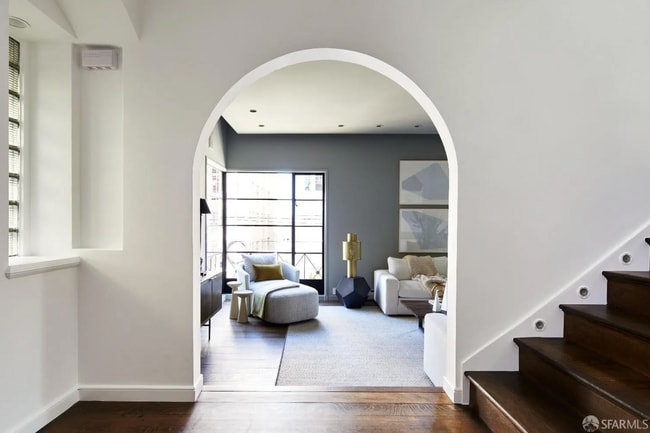 Photo - 2211 Leavenworth St