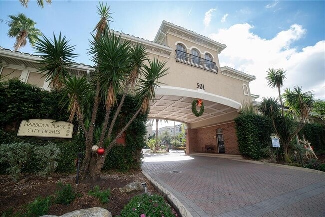 Building Photo - 501 Knights Run Ave Unit 1326