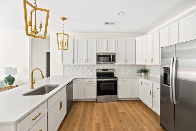 Photo - 420 Capstone Dr