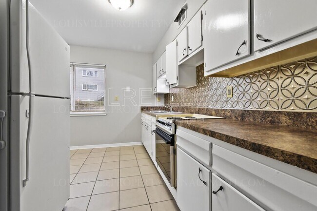 2423 Lindsay Ave Unit 4