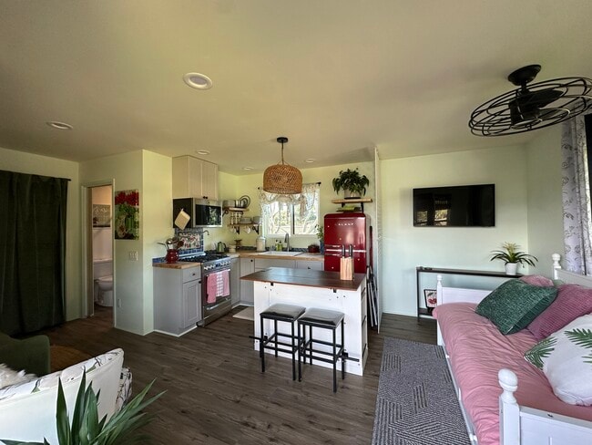 kitchen - 58 Carlton Dr