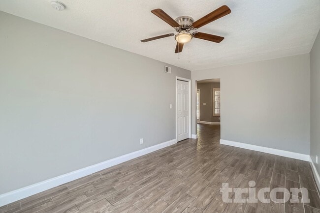 Photo - 2860 Denmarsh Ct