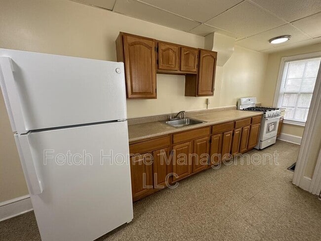 Photo - 739 Lincoln St