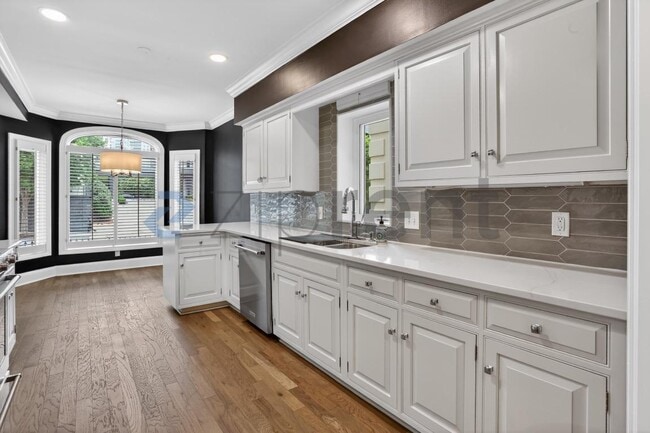 Photo - 3638 Peachtree Rd NE