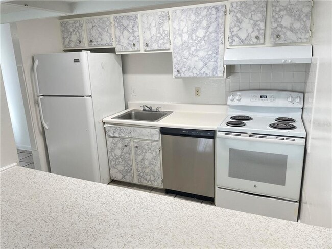 Photo - 2352 Huntington Green Ct Unit 7