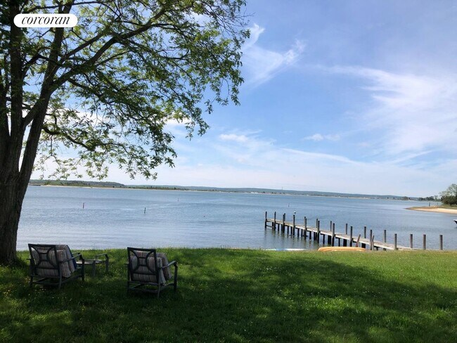 Photo - 63 S Menantic Rd