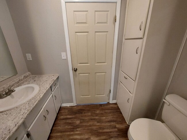 Photo - 301 N Louisiana St Unit 2