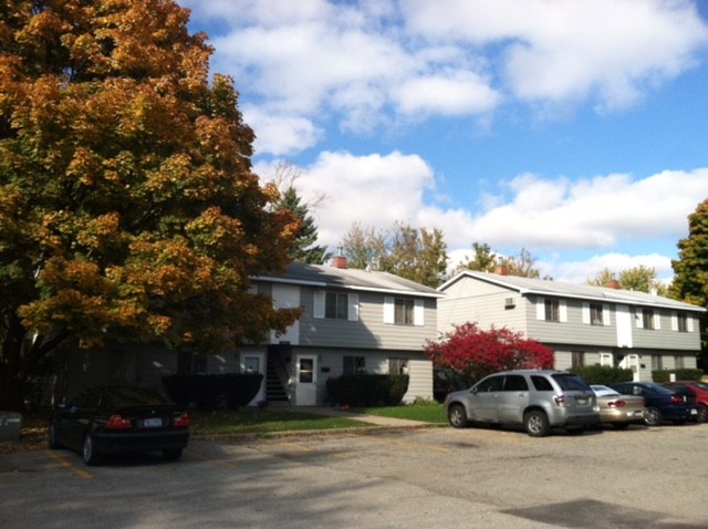Building Photo - Concord Manor Rental