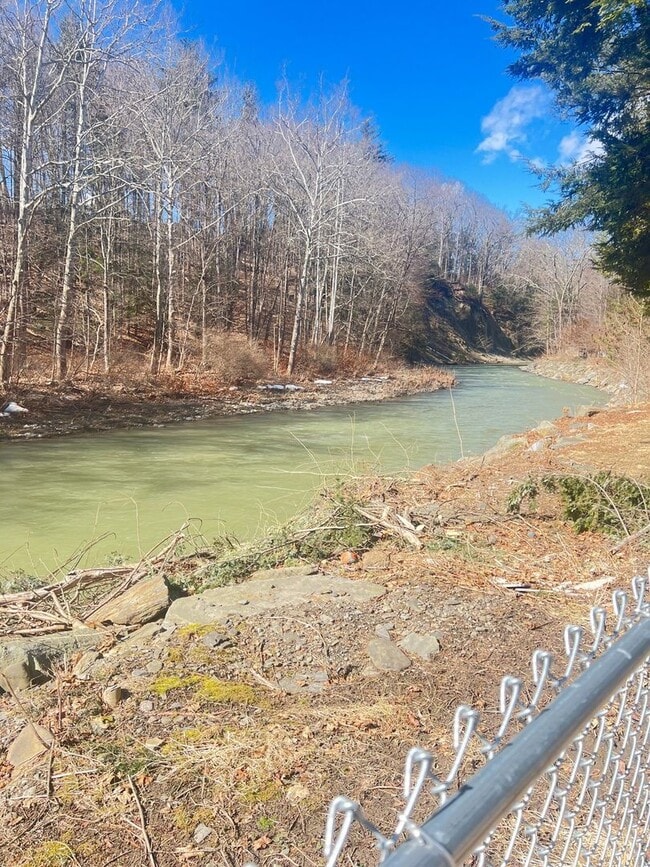 Photo - 1240 Landon Rd