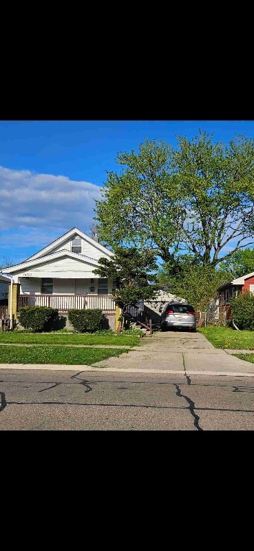 Photo - 24520 Schroeder Ave House