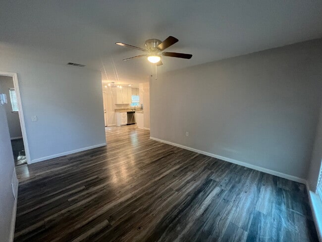 Photo - 4606 Avenida Prima St