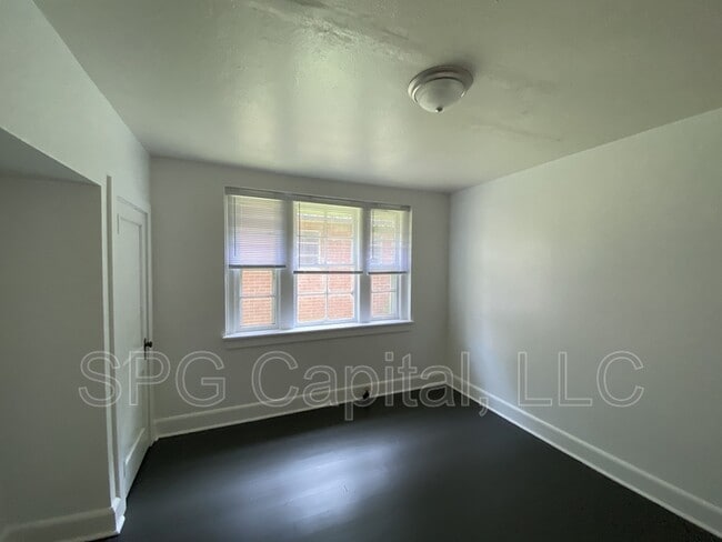 Photo - 2015 Market St Unit 1