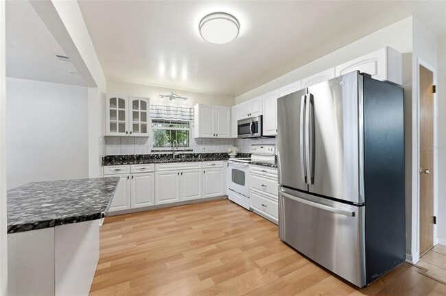 Photo - 2711 W Heiter St