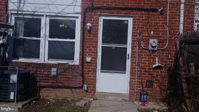 Photo - 2053 Larkhall Rd