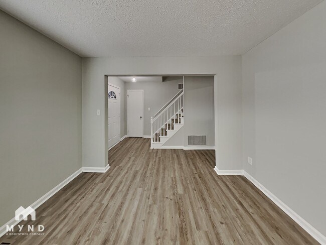 Photo - 1587 Pintail Rd