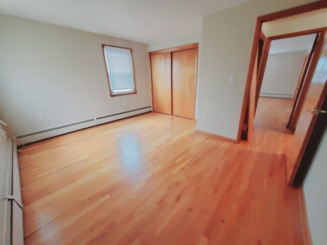 Photo - 36 Burwood Ave Unit 2