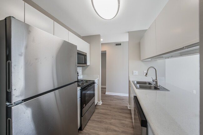 Photo - Crescent Oaks