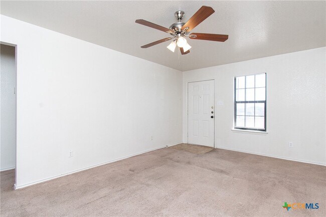 Photo - 405 Bermuda St Unit B