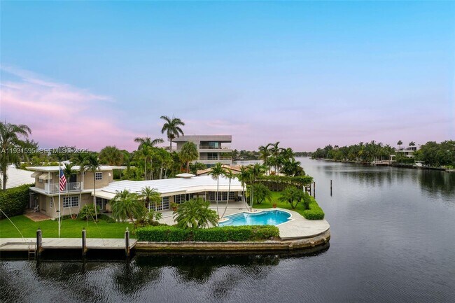 Photo - 2130 NE 15th St