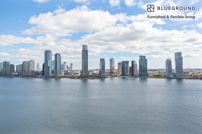 Photo - 20 Waterside Plaza Unit FL15-ID979