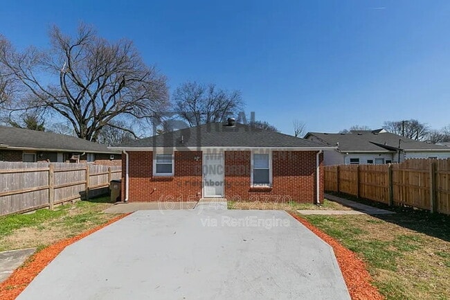 Building Photo - 302 Neill Ave Unit B