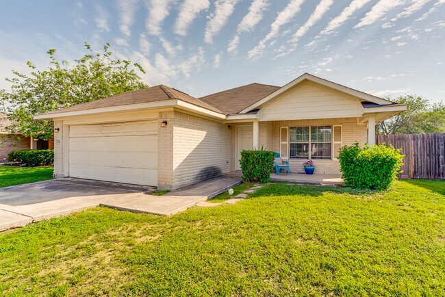 Photo - 549 Roadrunner Ave House