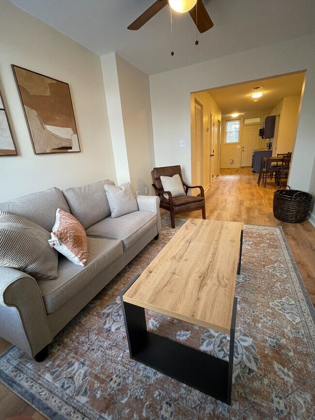 Photo - 411 Gilmer St Unit 2