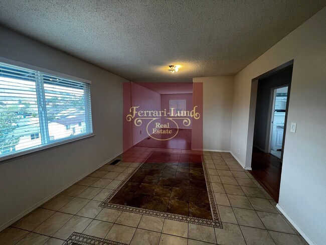 Photo - ?? 4 bedroom home near UNR- Kay DeAlba Pro...