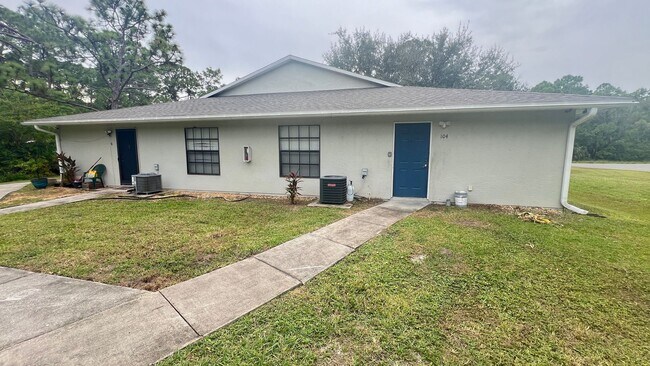 Photo - 2/2 Quiet and Cozy Palm Bay Unit AVAILABLE NOW! - $300 DISCOUNT AVAILABLE!