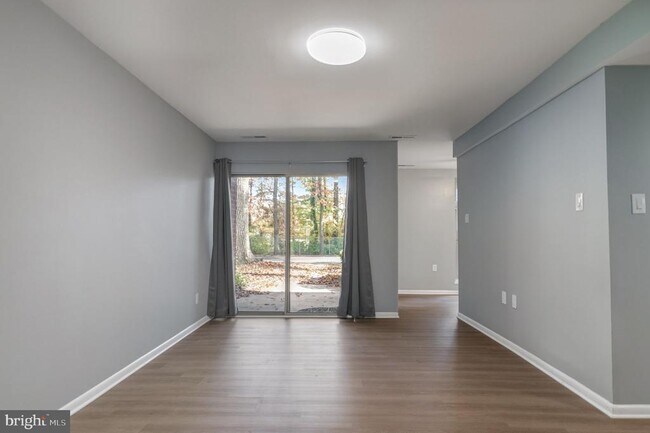 Photo - 3356 Woodburn Rd Unit T3