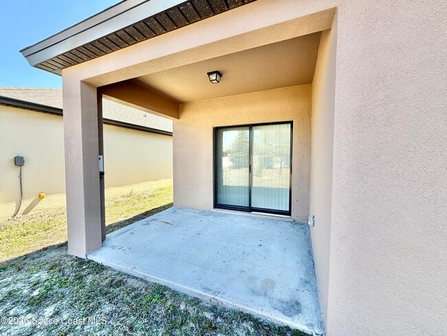 Photo - 388 Coyote Dr