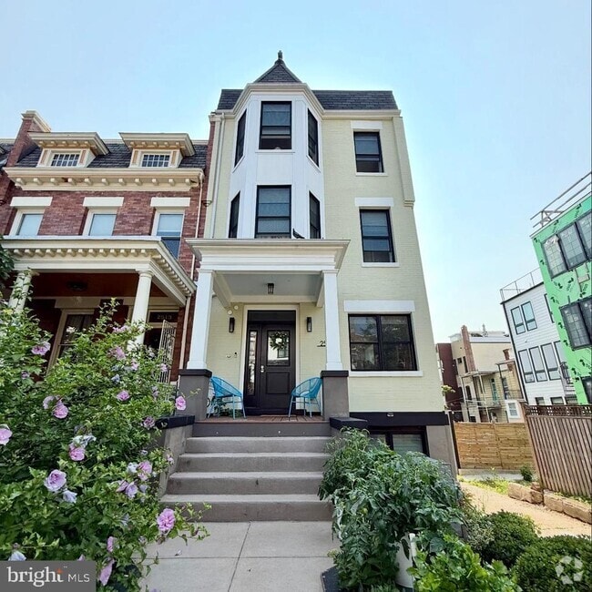 Building Photo - 2511 12th St NW Unit 2 Rental