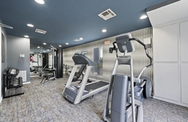 Photo - 2020 Plantation Dr Apartamento