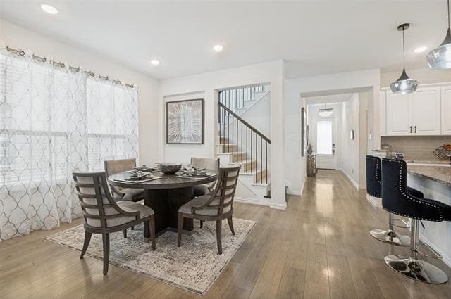 Photo - 656 Bethpage Dr