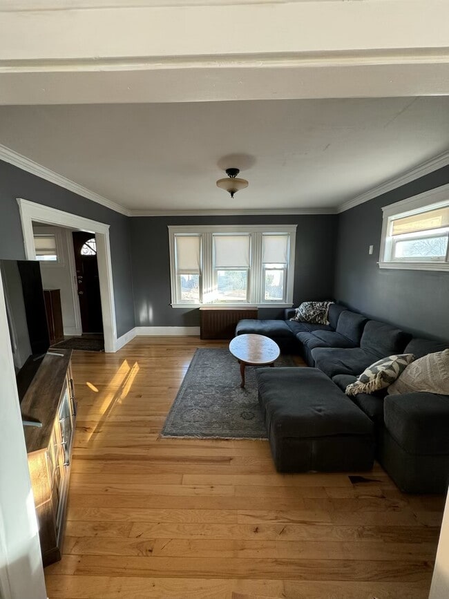 Building Photo - 695 Adams St Unit 695 Adams St  1